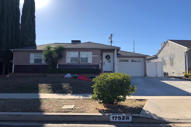 17528 Martha St Encino, CA 91316, Los Angeles County