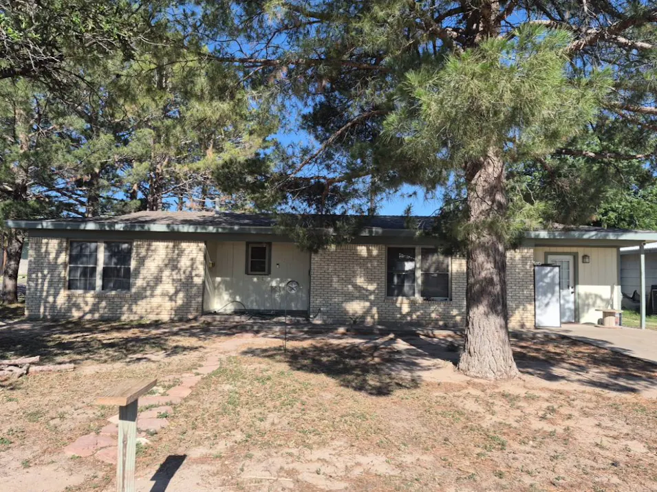 701n Dees St Fort Stockton, TX 79735, Pecos County