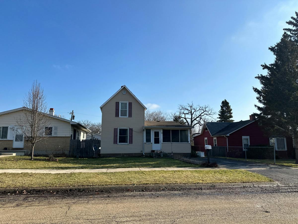 Hermon Ave, Zion, IL 60099