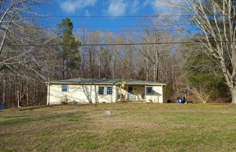 9050 Highway 147 Stewart, TN 37175, Houston County