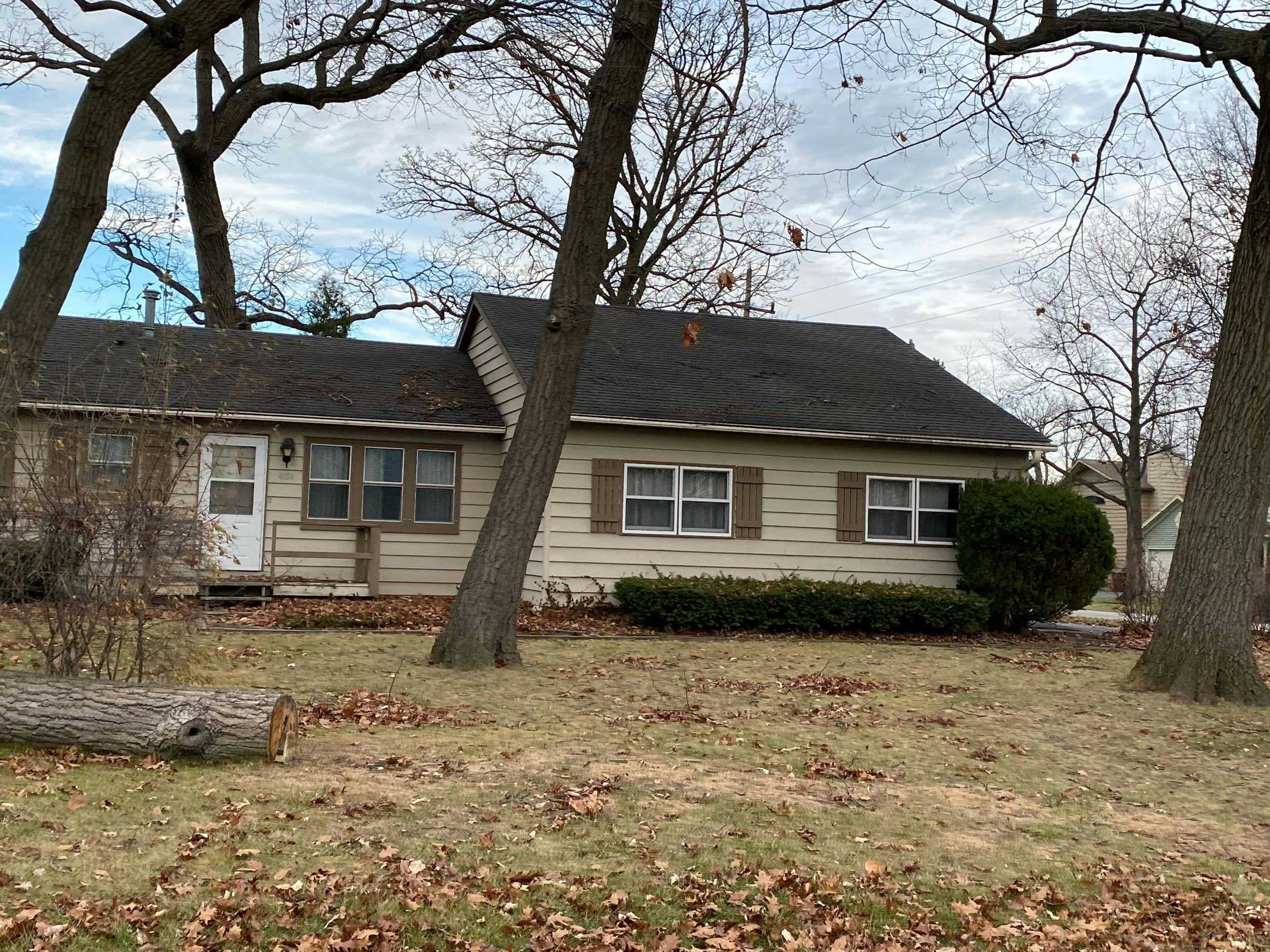 Cornell Ave, Park City, IL 60085