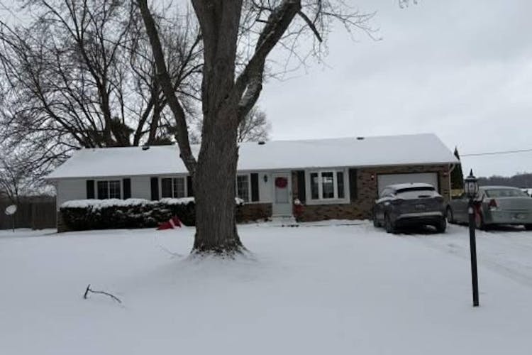 23364 N Shore Dr Edwardsburg, MI 49112, Cass County