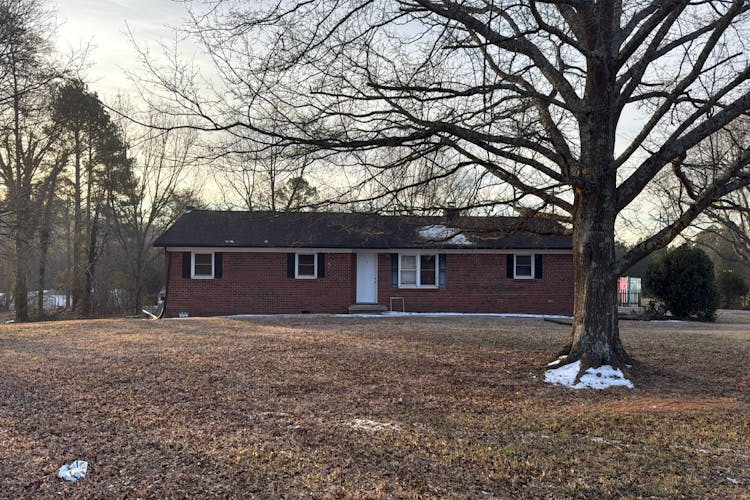 304 Holly Ridge Rd Blacksburg, SC 29702, Cherokee County