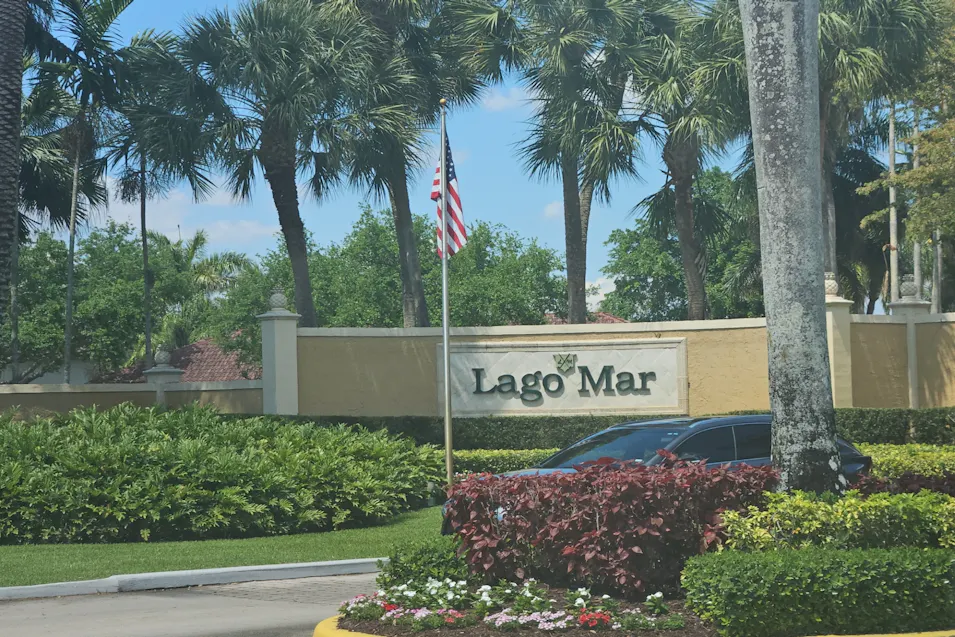 461 131st Ave Plantation, FL 33325, Broward County