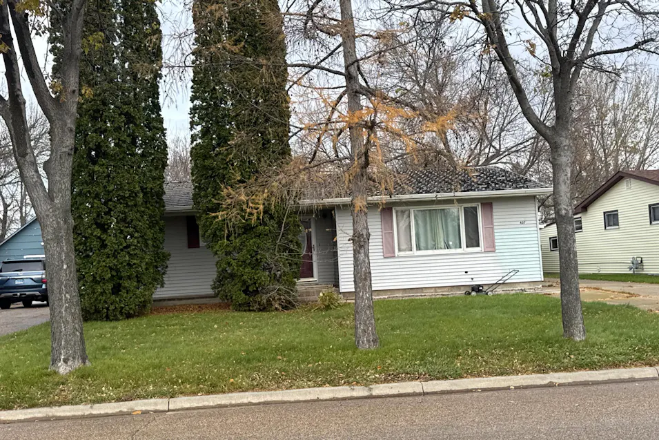 407 14th St NE Devils Lake, ND 58301, Ramsey County