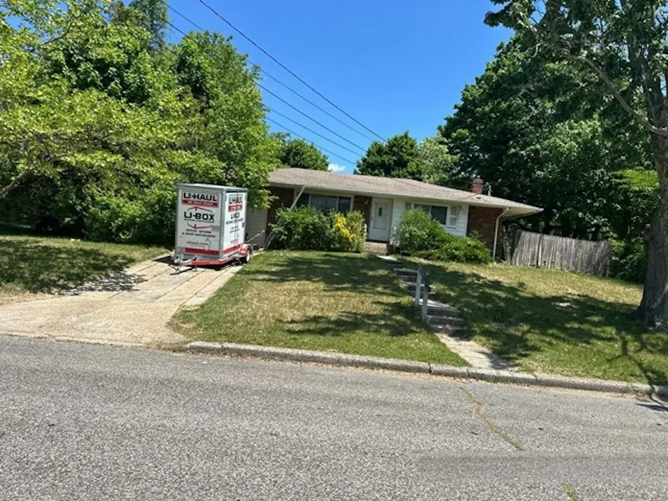 1533 Agate St Bay Shore, NY 11706, Suffolk County