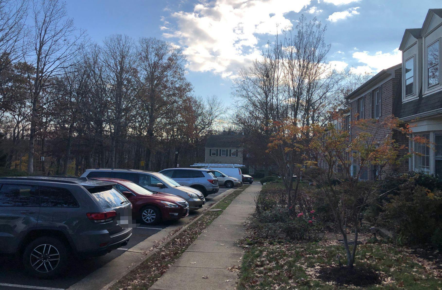 Sutherland Ct, Burke, VA 22015