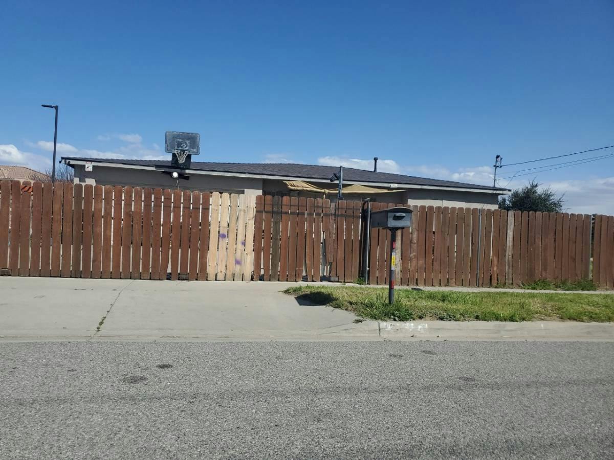 Valencia Ave, Fontana, CA 92335 #1