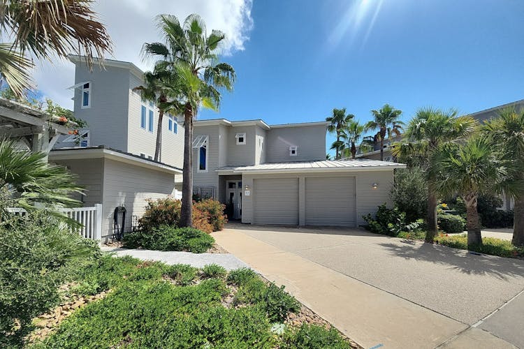 3700 Island Moorings Pkwy Unit 17 Port Aransas, TX 78373, Nueces County