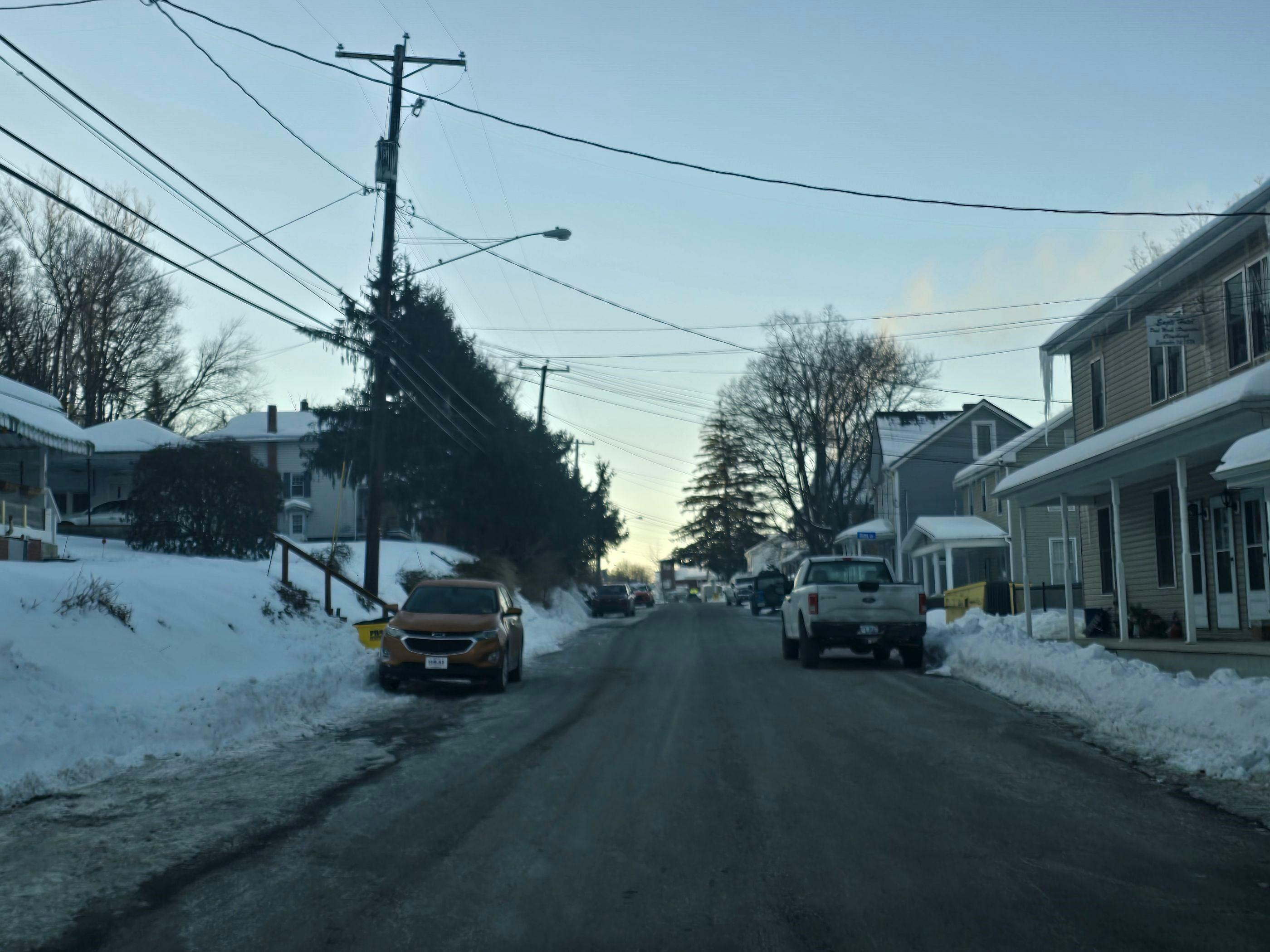 Bedford St, Claysburg, PA 16625