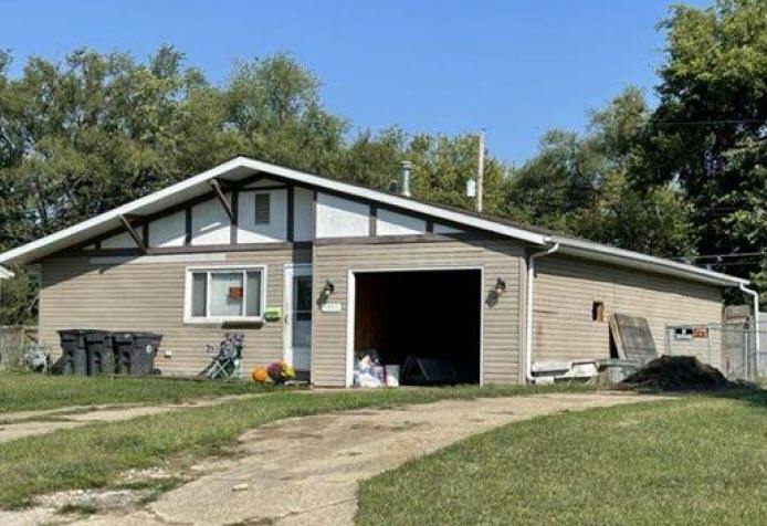 Saratoga St, Pekin, IL 61554 #1