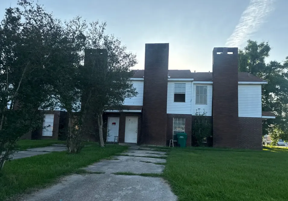 1960 Jasper Lane Laplace, LA 70068, St. John the Baptist County