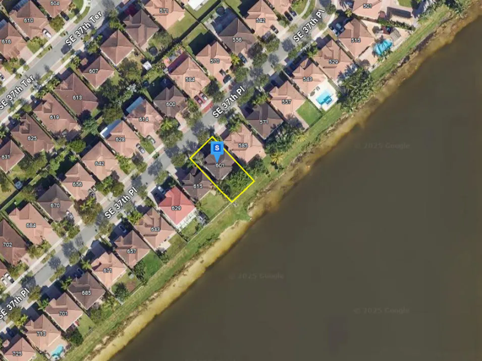601 SE 37th Place Homestead, FL 33033, Miami-Dade County