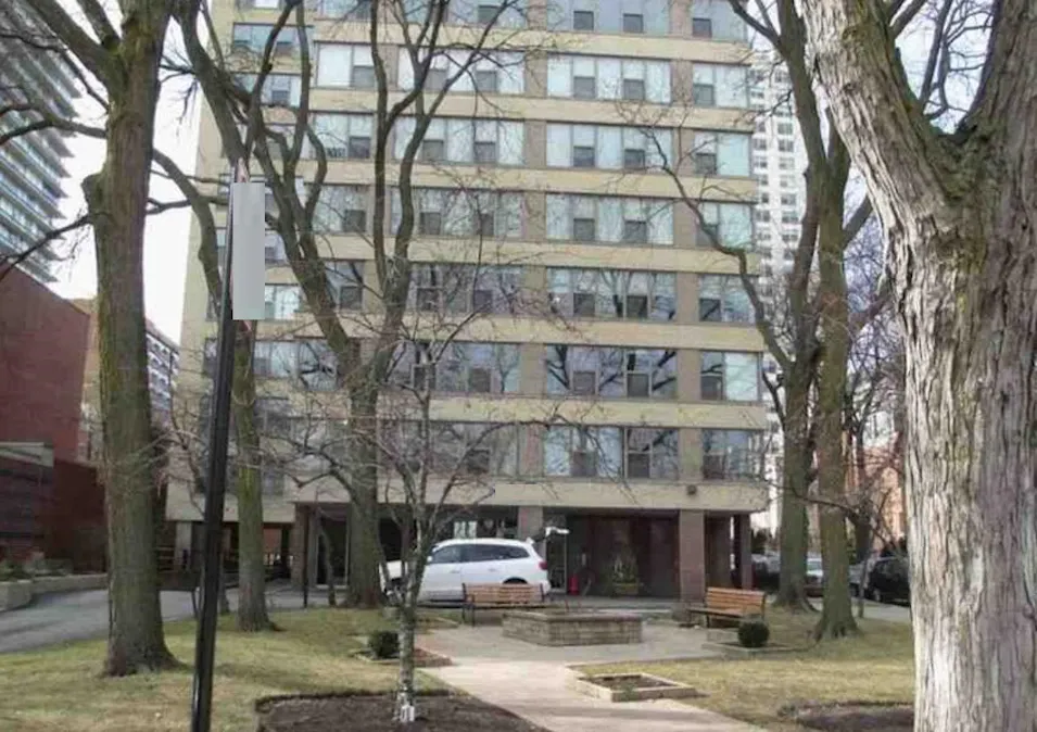 2970 N Lake Shore Dr Apt #2d Chicago, IL 60657, Cook County