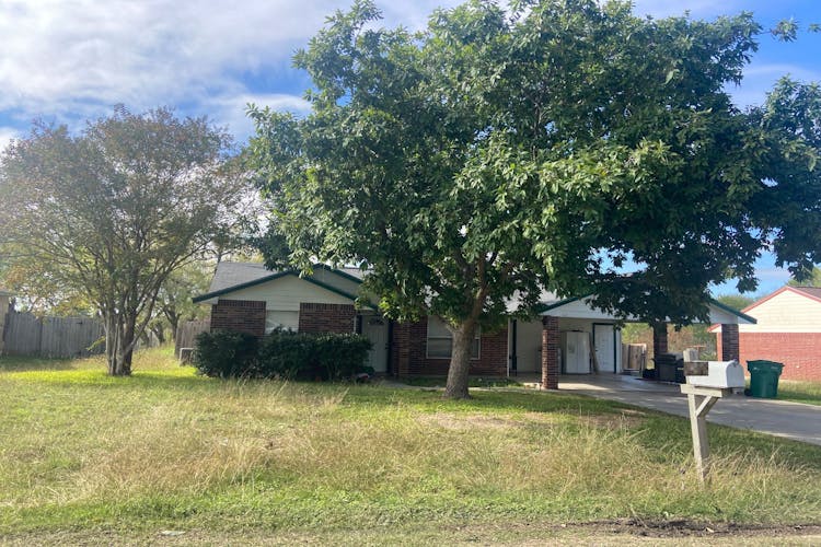 606 Hon Ave Jourdanton, TX 78026, Atascosa County