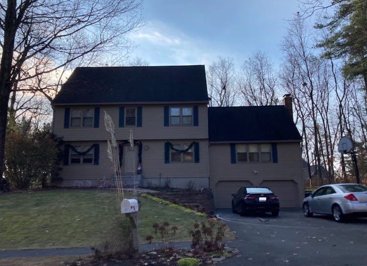 25 Cathedral Cir, Nashua, NH, 03063, USA