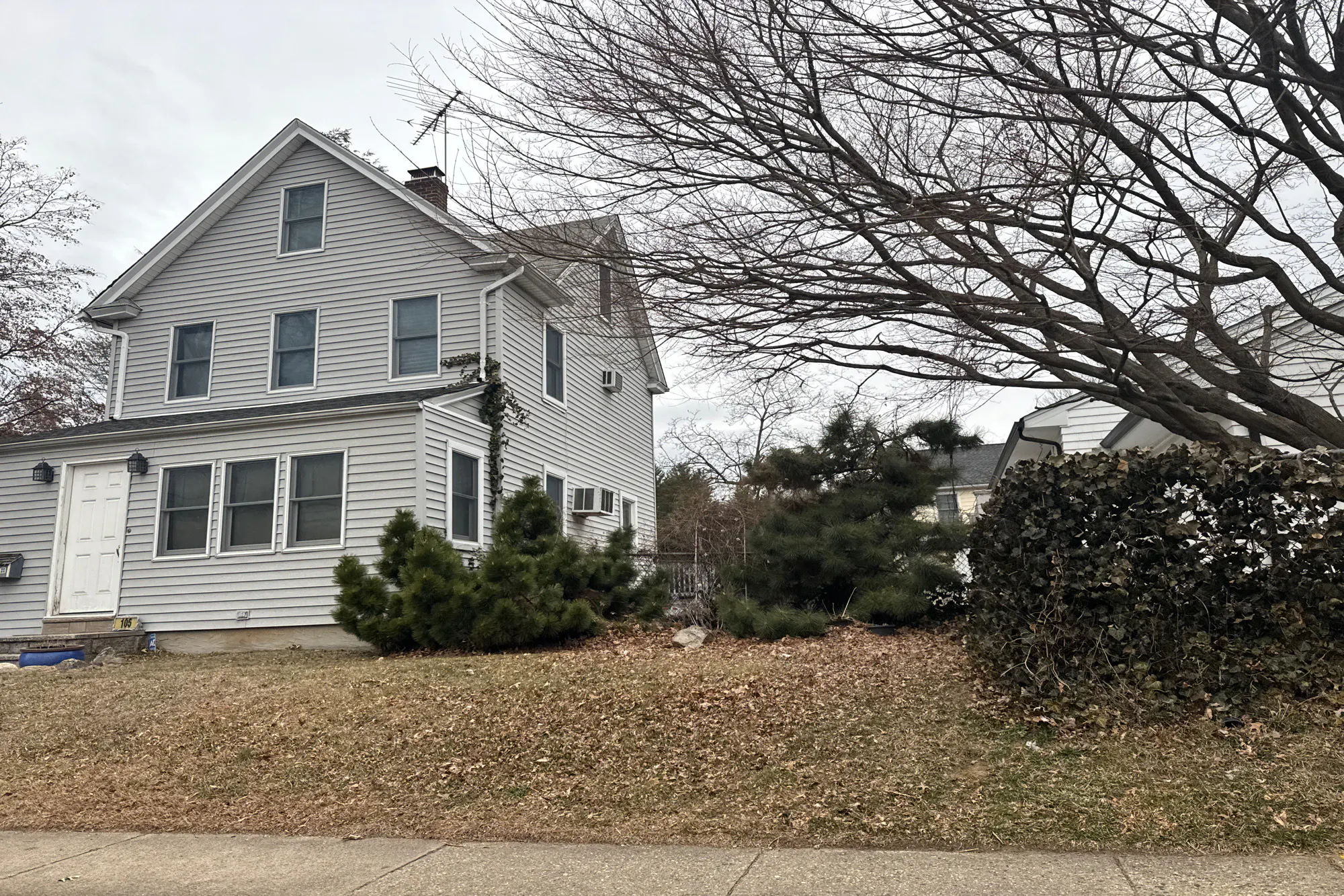 Bayview Ave, Manhasset, NY 11030 #1