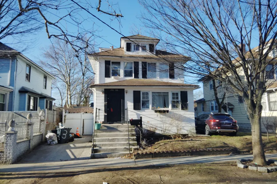 24106 137th Avenue Rosedale, NY 11422, Queens County