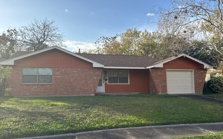 2138 Loving Street Houston, TX 77034, Harris County