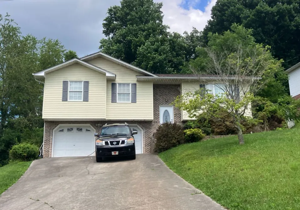 117 Valley Crest Drive Mount Carmel, TN 37645, Hawkins County