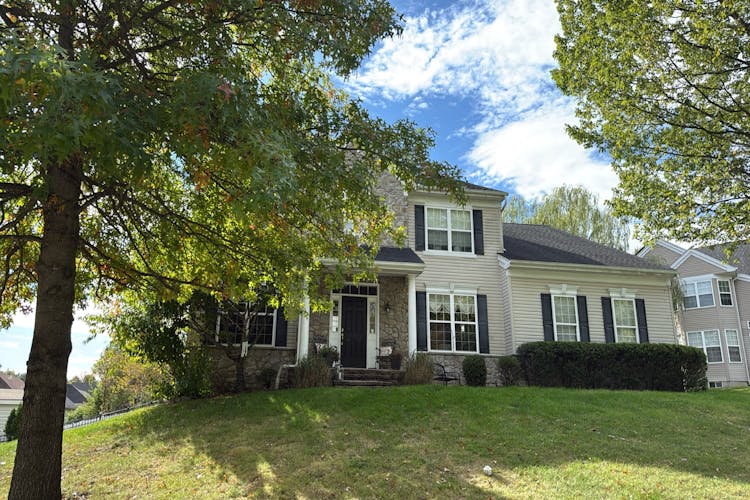 22 Venuti Drive Aston, PA 19014, Delaware County