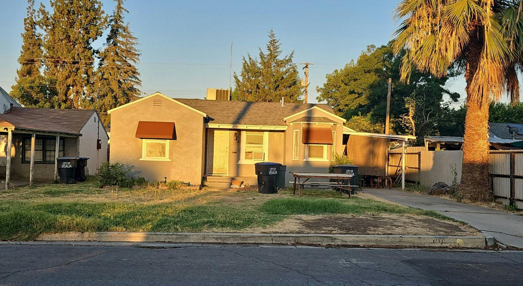Conyer St, Visalia, CA 93291