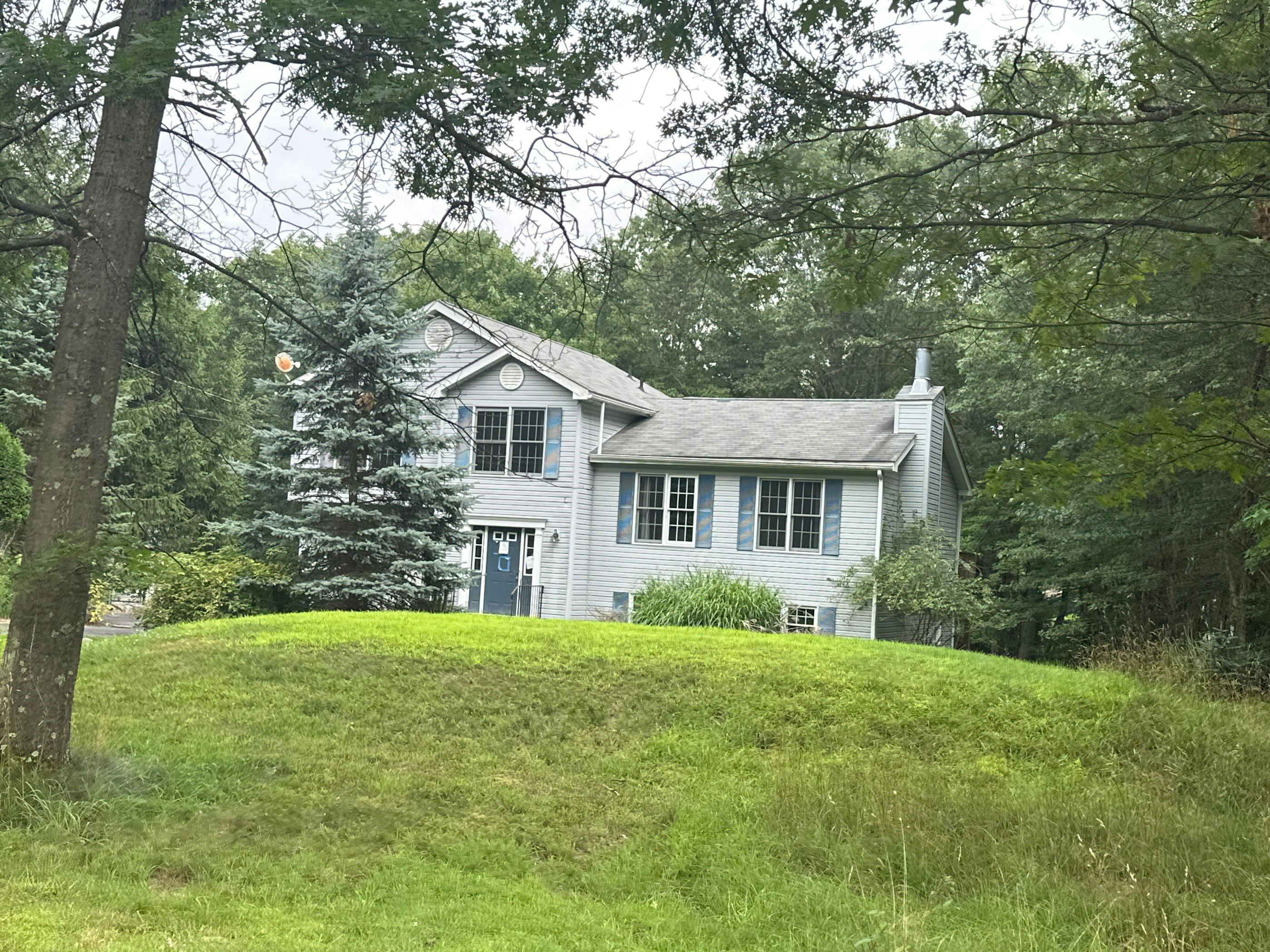 Overland Dr, Long Pond, PA 18334 #1