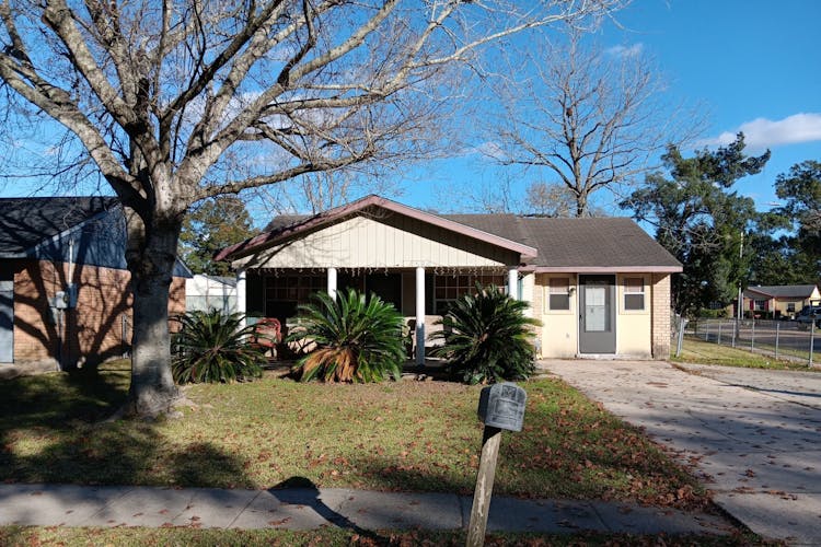 601 Orchid Drive Lafayette, LA 70506, Lafayette County