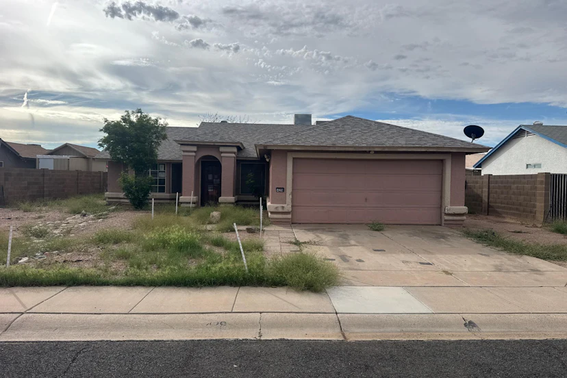 429 E Echo Lane