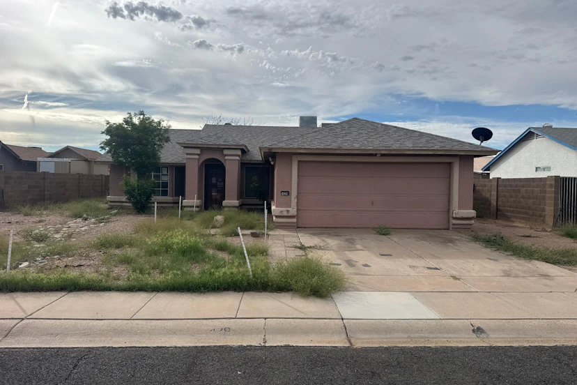 429 E Echo Lane