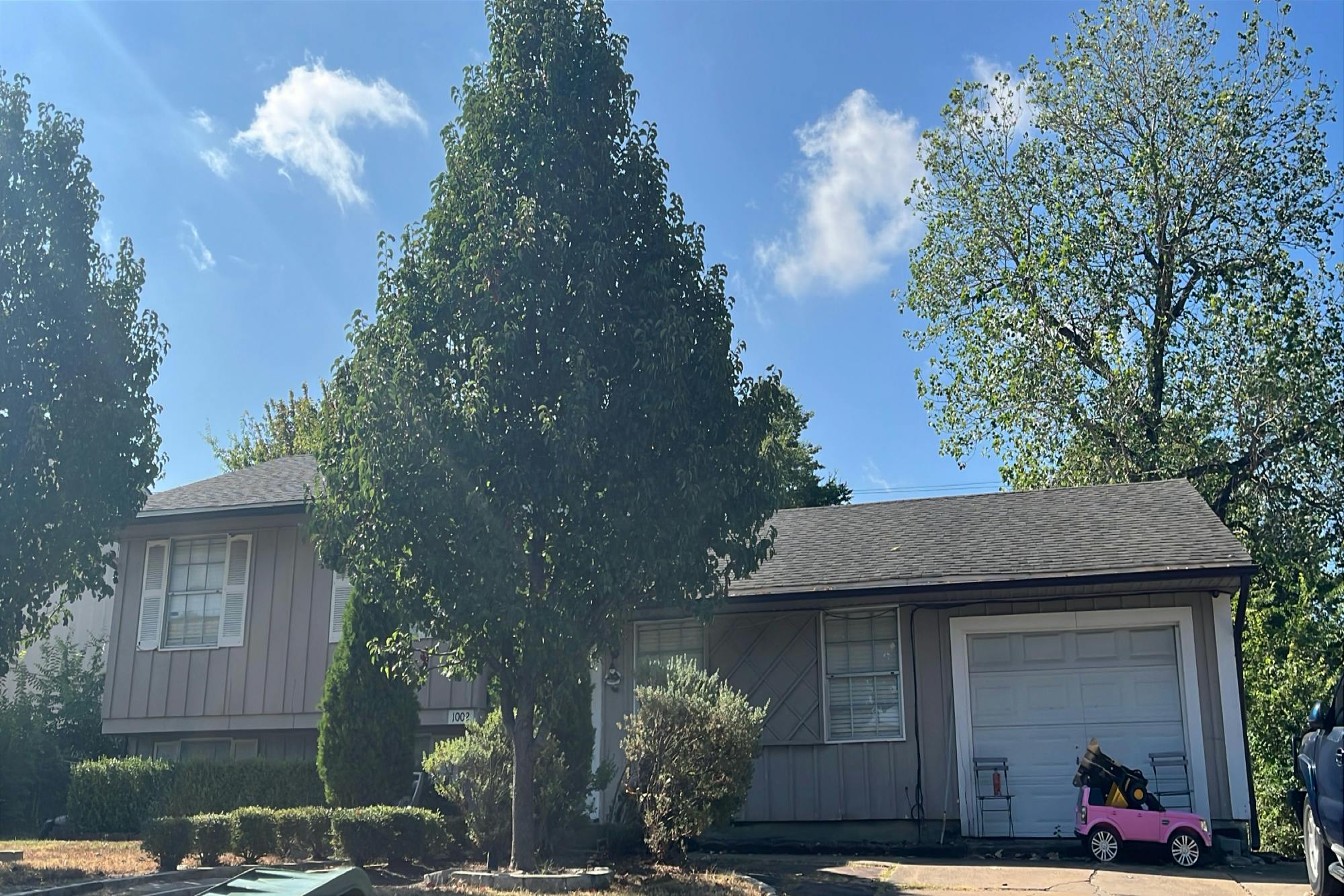 Montclair Dr, Garland, TX 75040