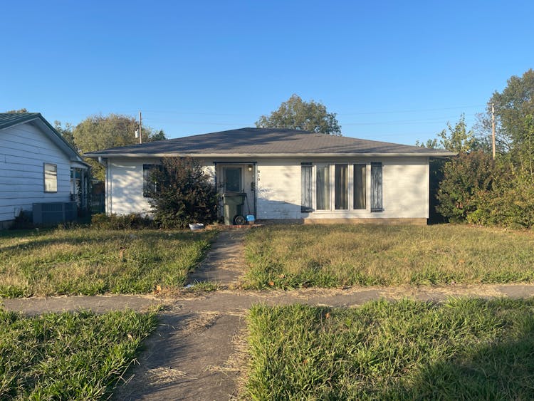 810 W Trudgeon St Henryetta, OK 74437, Okmulgee County