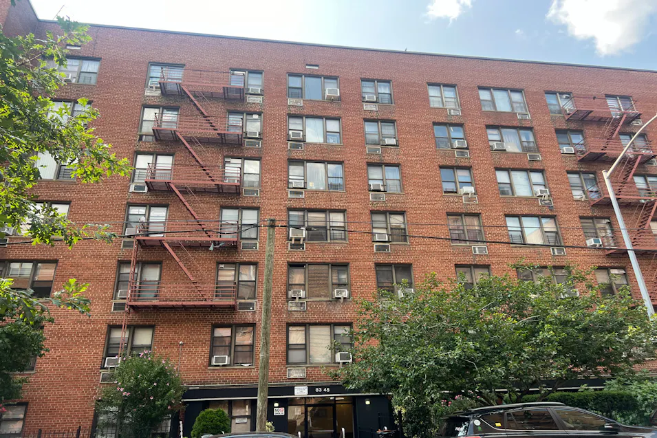 8345 Vietor Avenue. Apt 5-K Elmhurst, NY 11373, Queens County