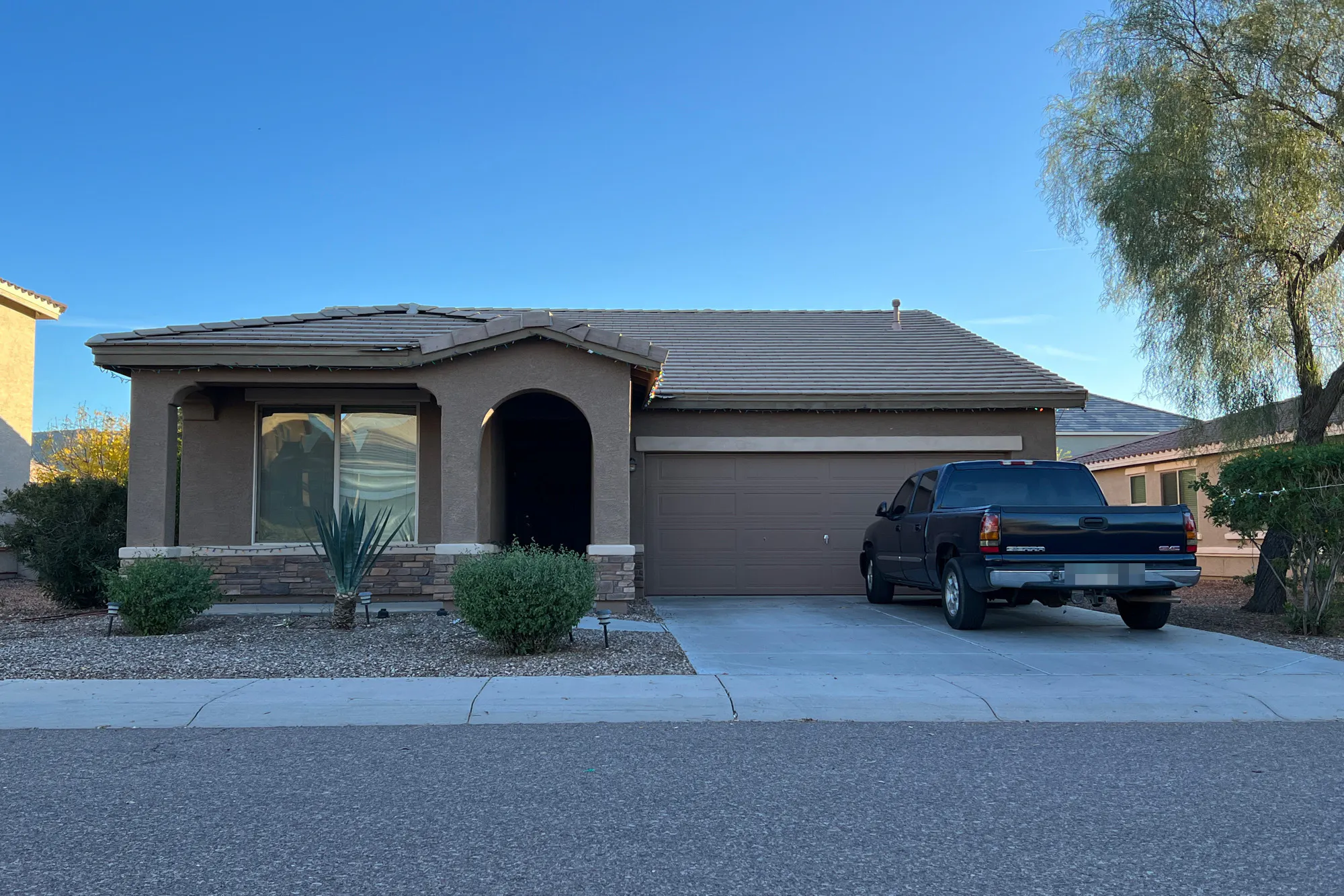 Alicia Dr, Phoenix, AZ 85041
