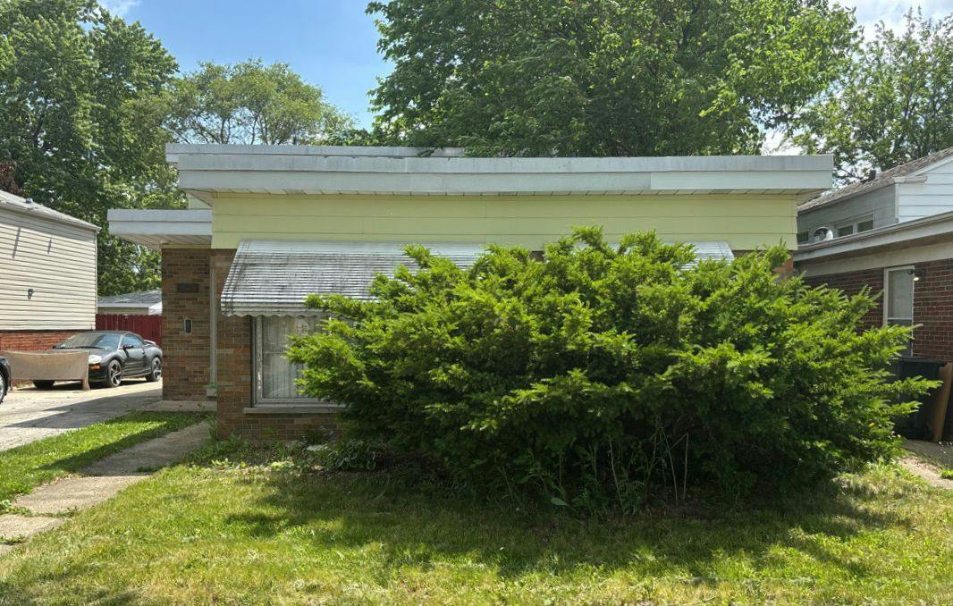 Ellis Ave, Dolton, IL 60419