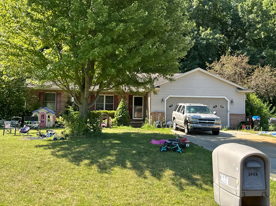 3065 Hillview Dr Adrian, MI 49221, Lenawee County