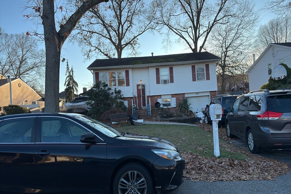 869 Briarcliff Dr Toms River, NJ 08753, Ocean County