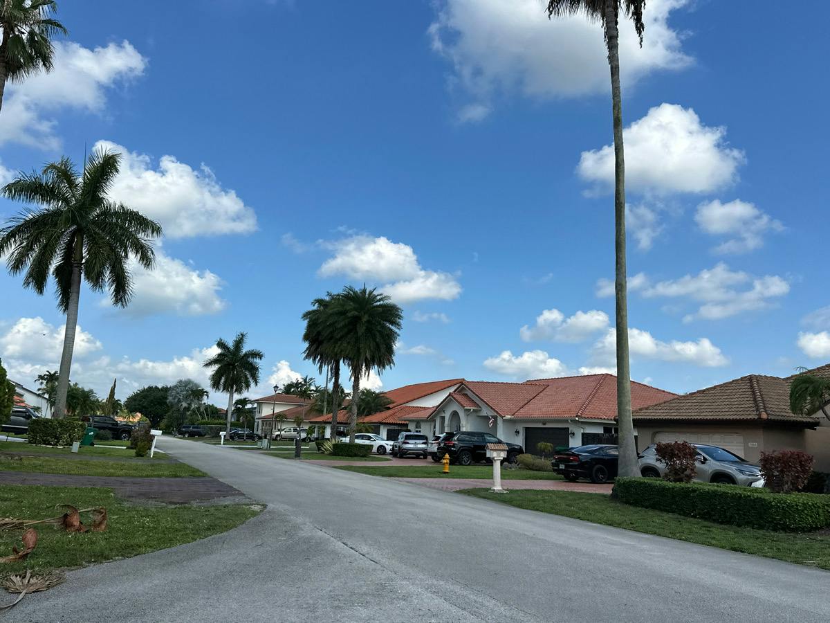 Augusta Dr, Hialeah, FL 33015