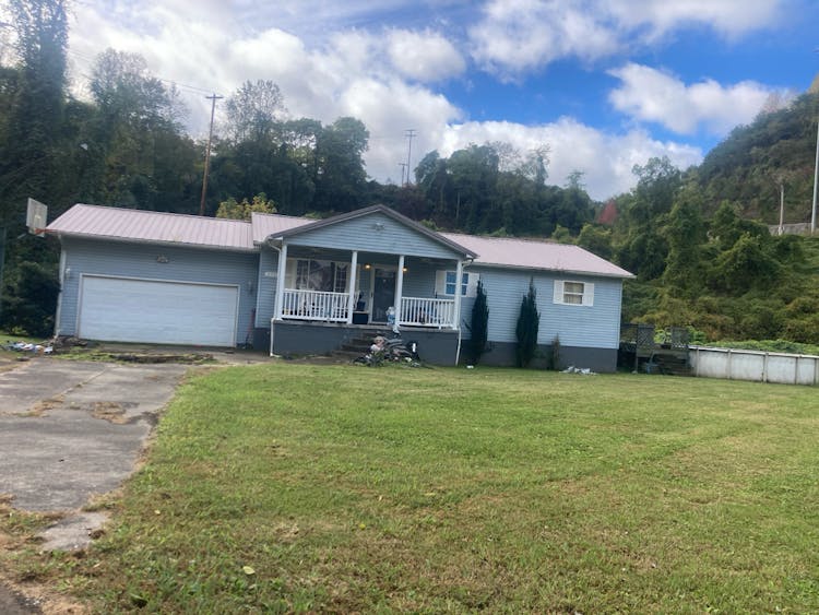 251 Jerry Bottom Rd Huddy, KY 41535, Pike County