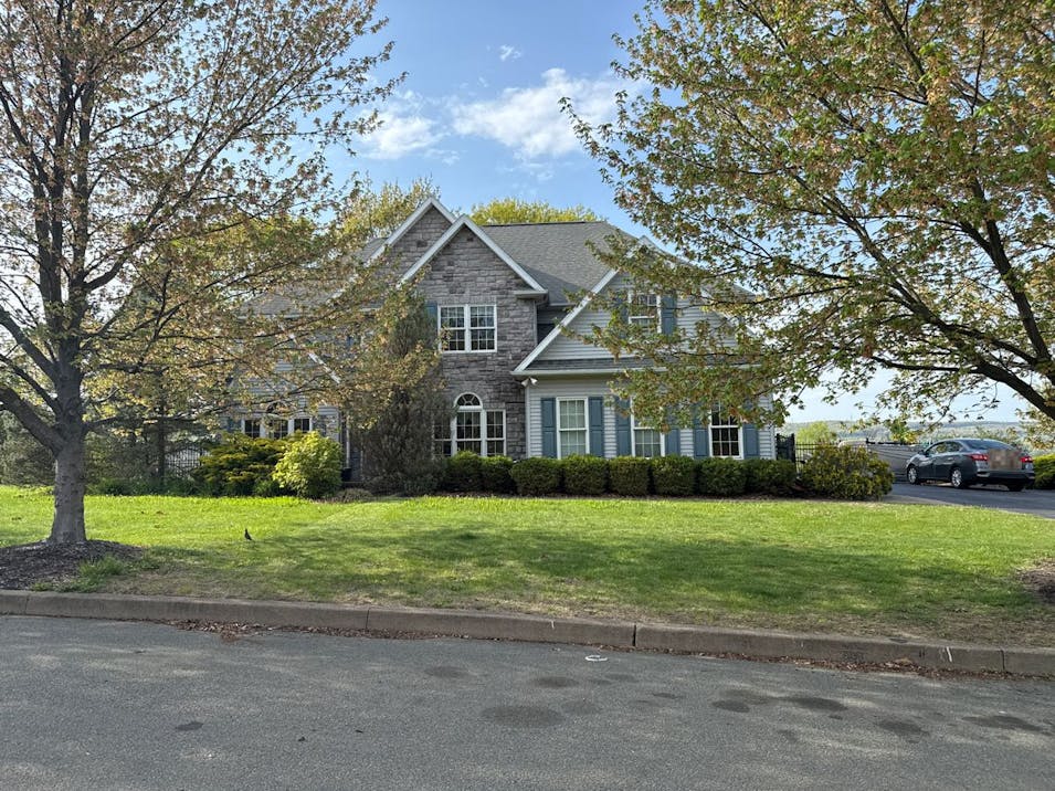 111 Sunset Dr Hanover, PA 18706, Luzerne County