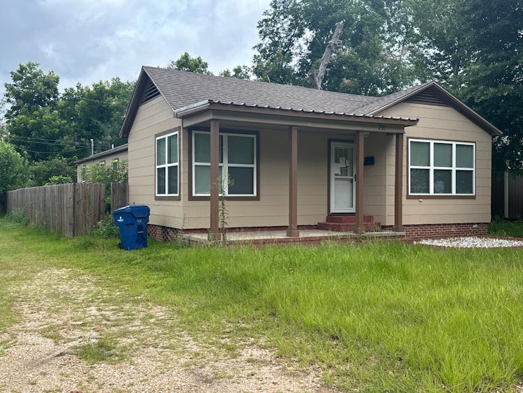 721 Roberts St Deridder, LA 70634, Beauregard County