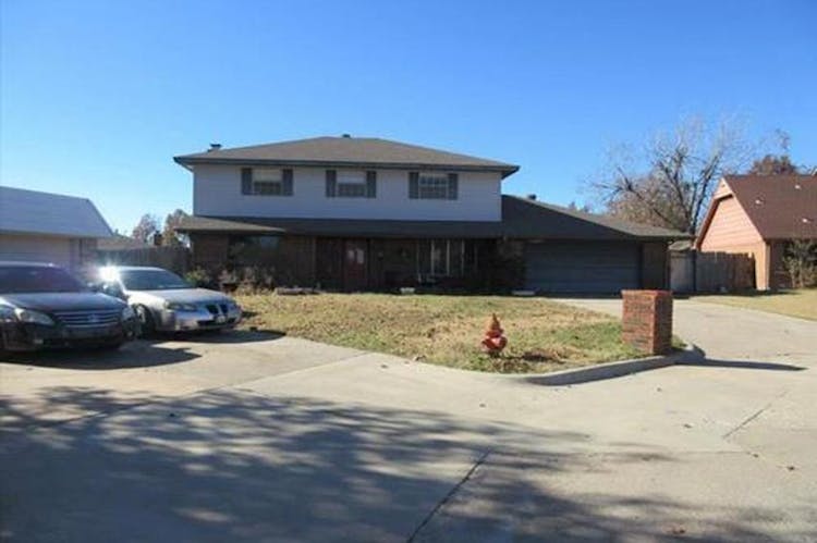 11605 Kings Cir Oklahoma City, OK 73162, Oklahoma County