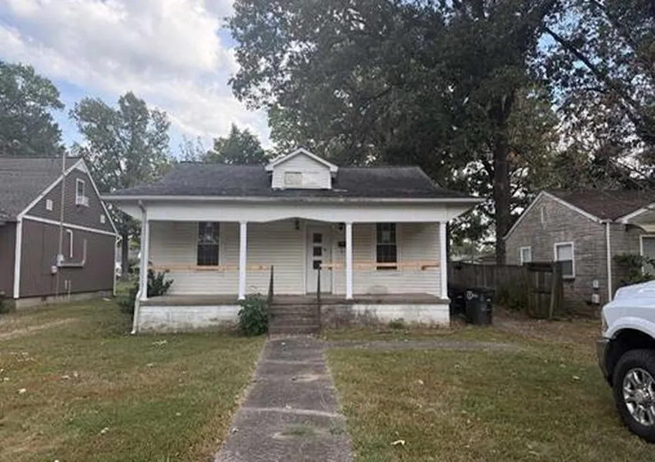2624 Clark St Paducah, KY 42003, McCracken County