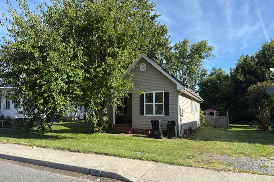 110-1 Maple Avenue Greensboro, MD 21639, Caroline County