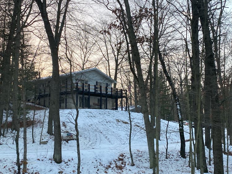 1050 E Cranberry Lake Rd Harrison, MI 48625, Clare County