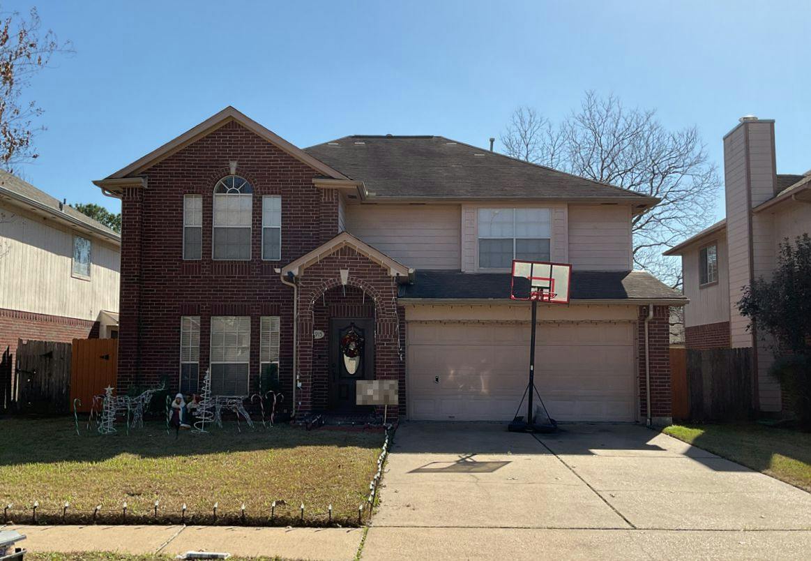 Secluded Dr, Sugar Land, TX 77498