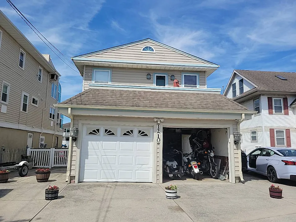 10-12 West 8th St Ocean City, NJ 08226, Cape May County