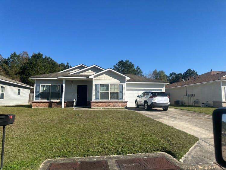 22768 Lafourche Ln Denham Springs, LA 70726, Livingston County