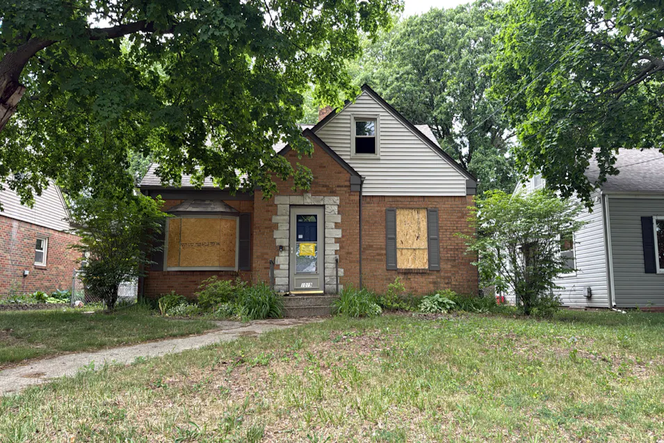 1019 21st Street Rockford, IL 61108, Winnebago County