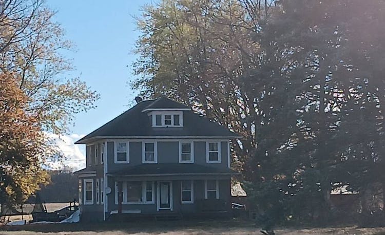 1235 County Road 1400 N Henry, IL 61537, Marshall County